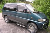 Mitsubishi Delica (L400) 2.4 4WD (126 Hp) 1993 - 1999