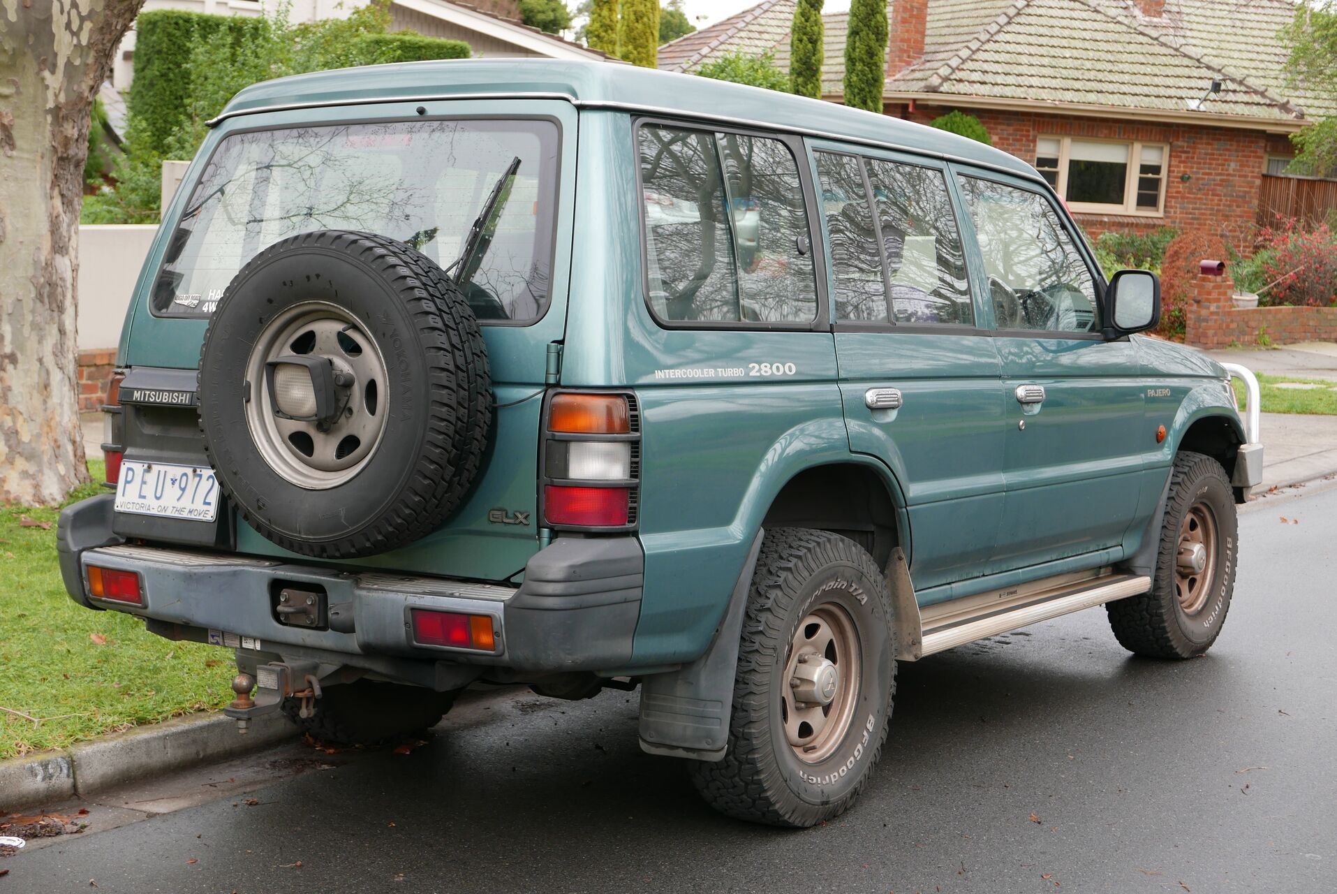 Mitsubishi Pajero II (V2_W,V4_W) 2.4i (147 Hp) 1991 1999