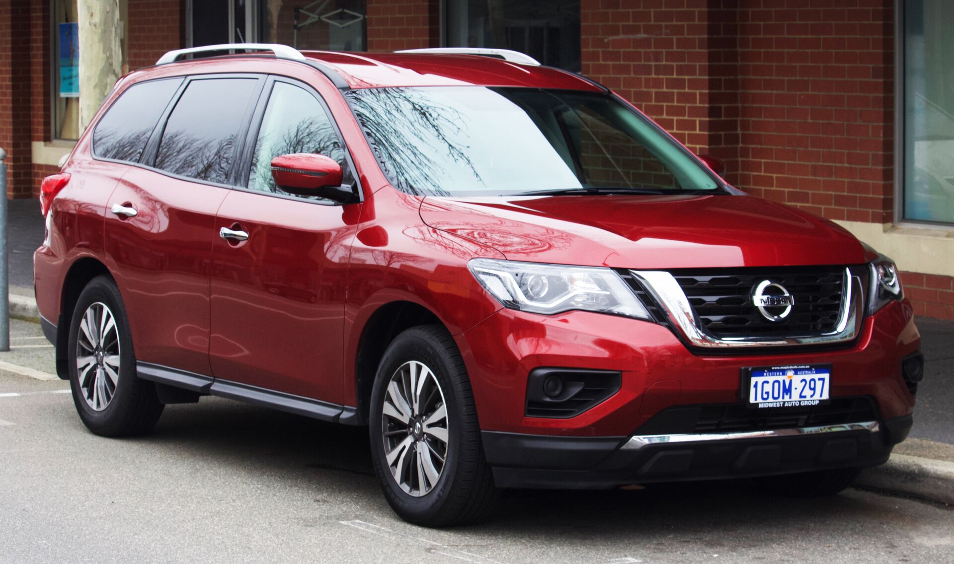 Nissan pathfinder iv