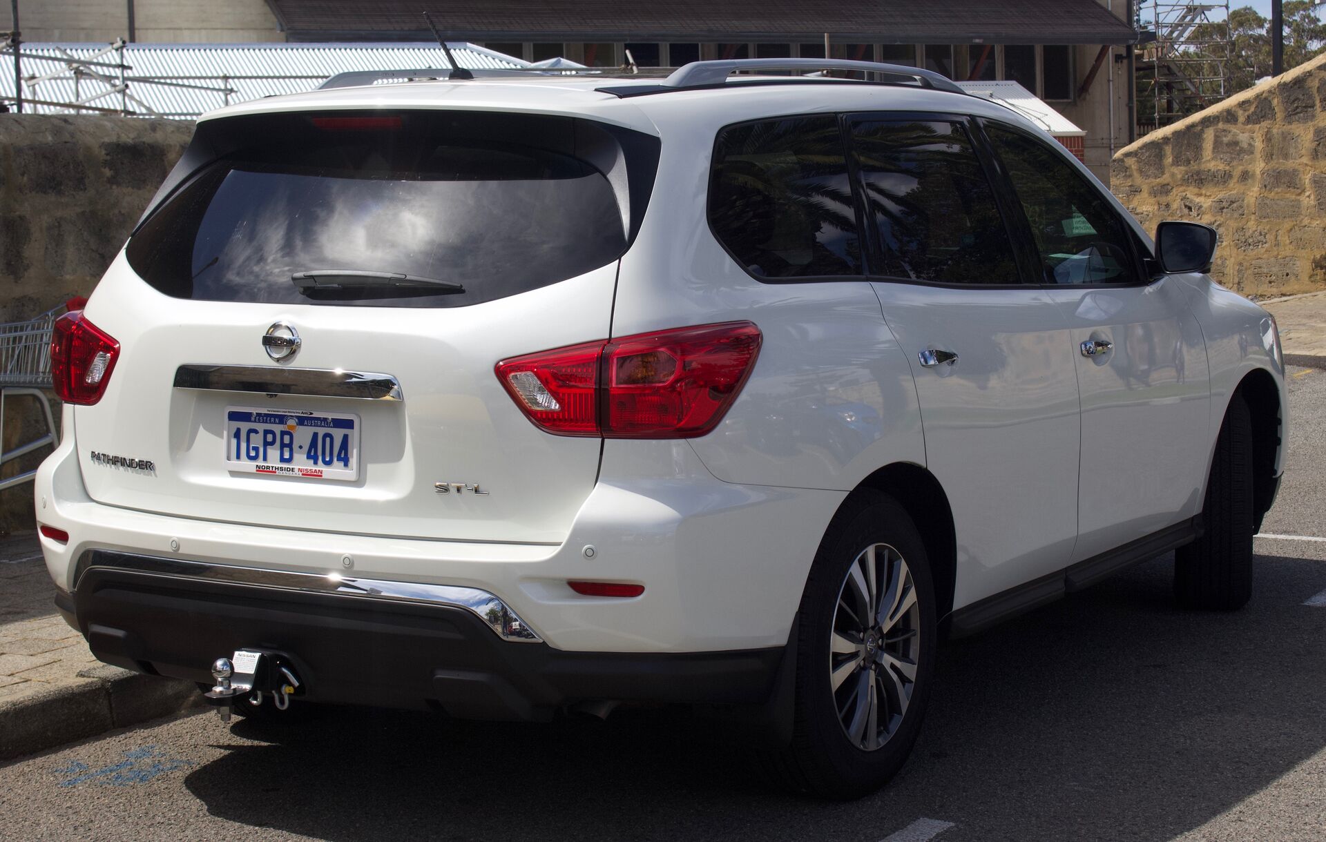 Nissan pathfinder iv