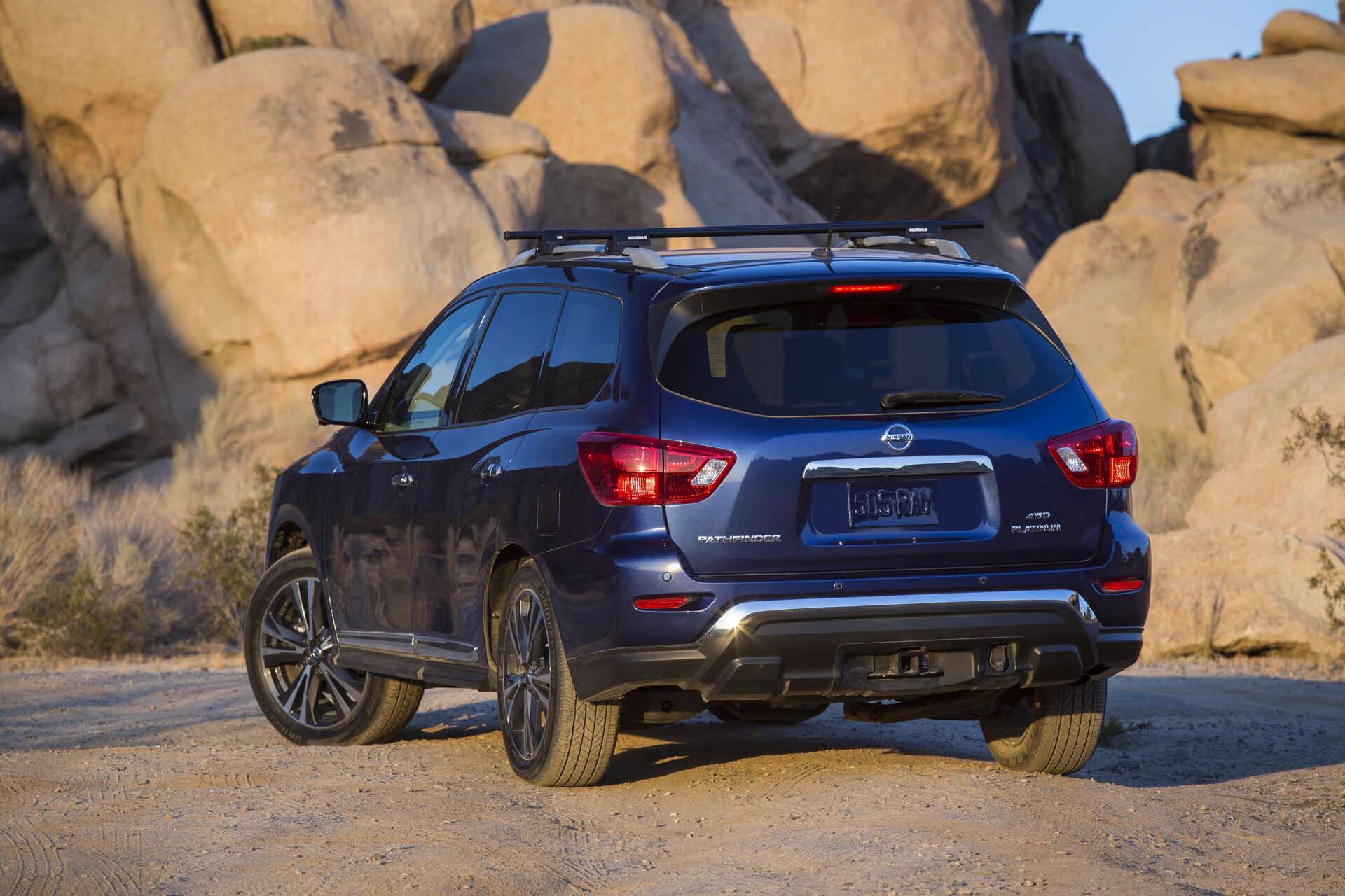 Nissan pathfinder iv