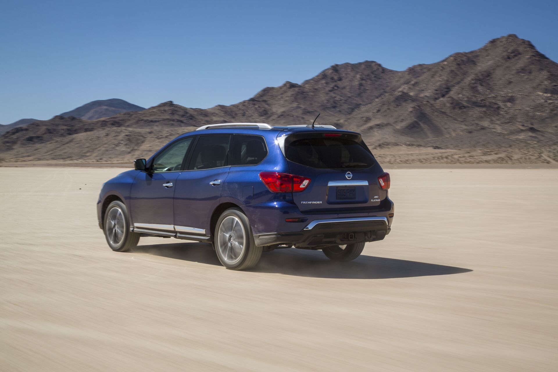 Nissan pathfinder iv
