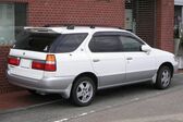 Nissan R Nessa 1997 - 2001