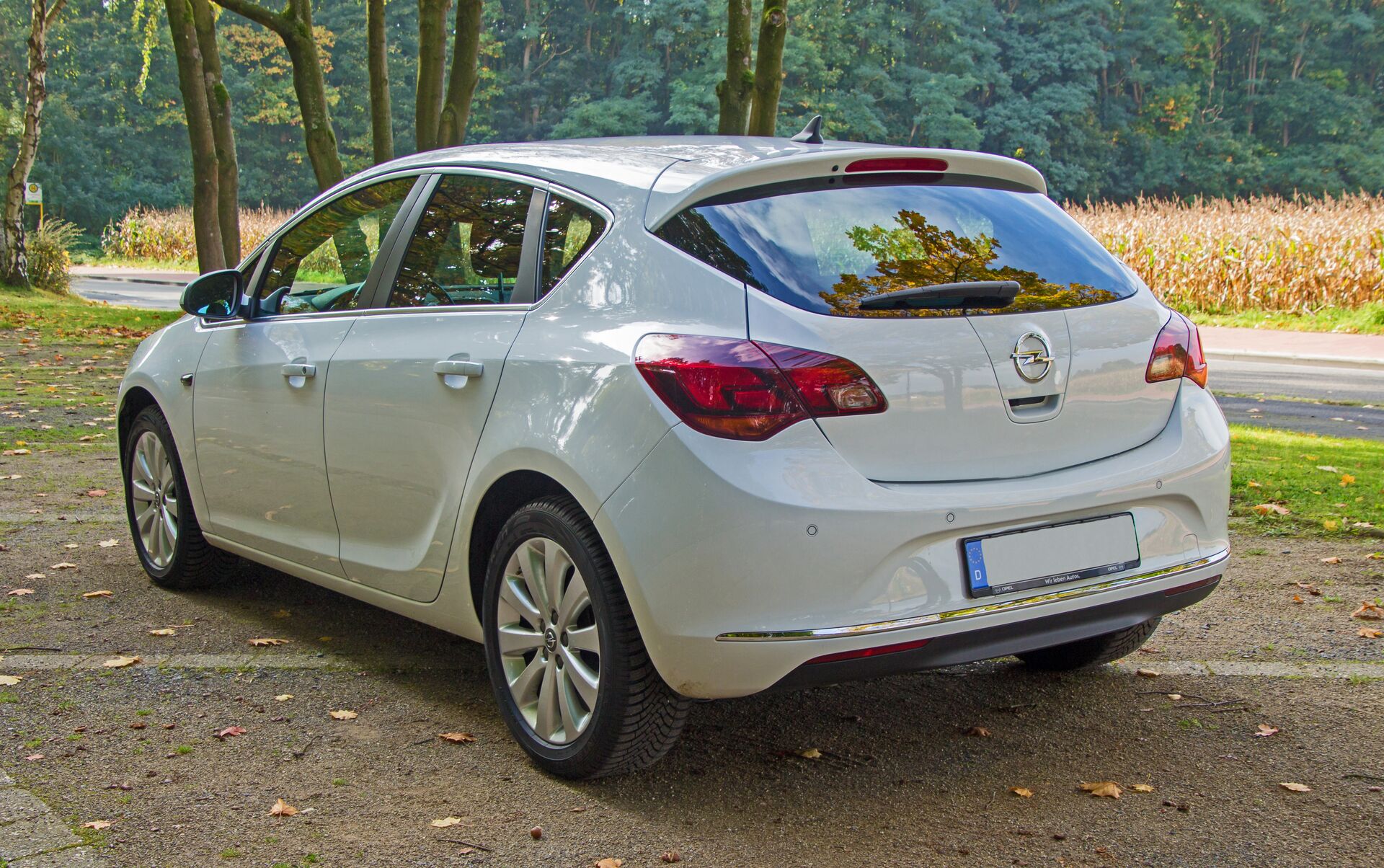 Opel Astra J (facelift 2012) 1.6 (115 Hp) Ecotec 2012 - 2015 Specs and  Technical Data, Fuel Consumption, Dimensions