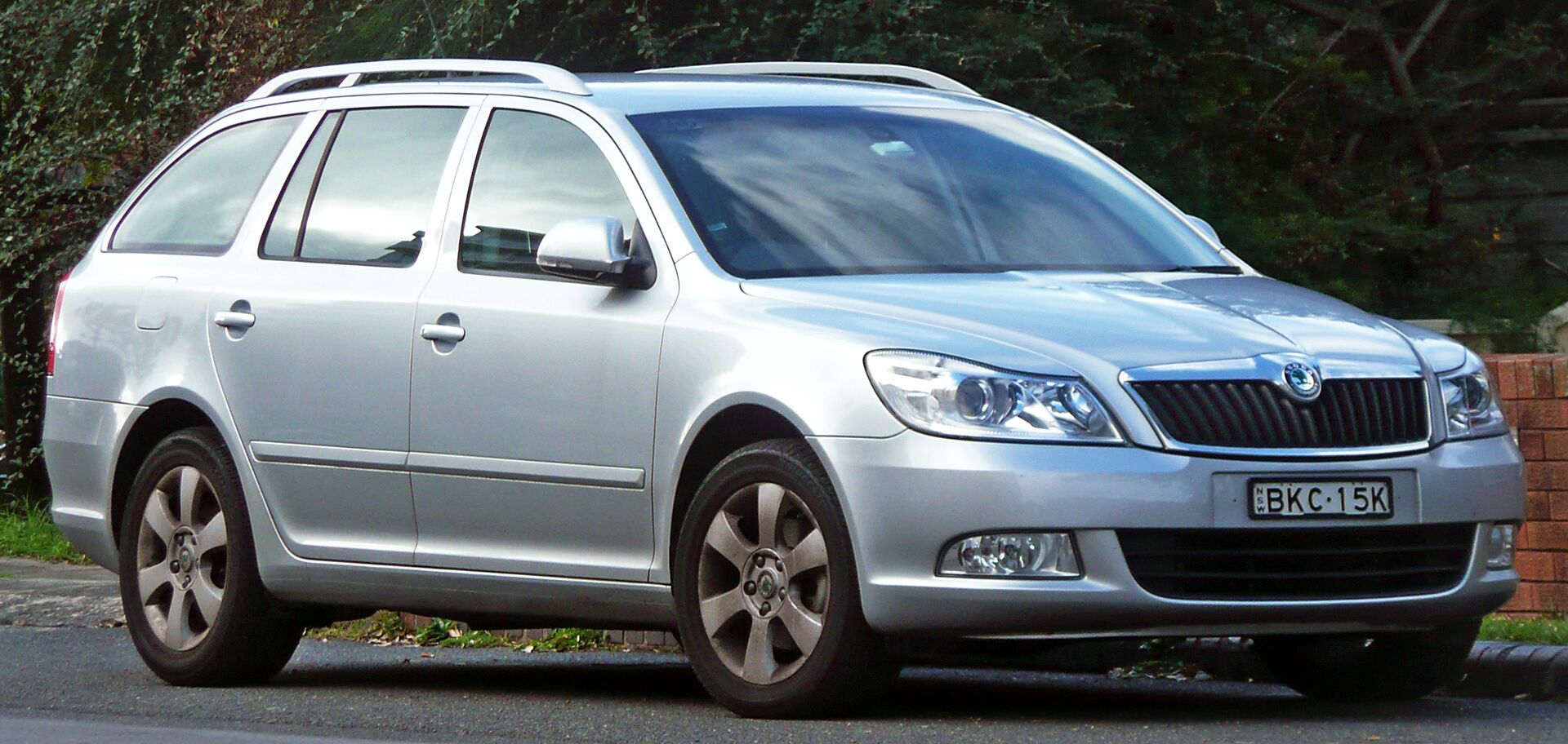 2009-2013 Skoda Octavia II (facelift 2009) 1.9 TDI (105 Hp)