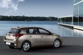 Toyota Auris II 1.8 VVT-i (136 Hp) Hybrid E-CVT 2012 - 2015