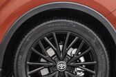Toyota C-HR (facelift 2020) 2.0 (184 Hp) Hybrid Automatic 2020 - present