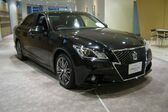 Toyota Crown Athlete XIV (S210) 2.5 G i-Four V6 24V (203 Hp) 4WD Automatic 2012 - 2015