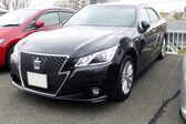 Toyota Crown Athlete XIV (S210) 2.5 Four (178+143 Hp) Hybrid 4WD CVT 2014 - 2015