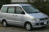 Toyota Noah 2.0 i (156 Hp) 2001 - 2004