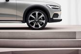 Volvo V60 II Cross Country 2.0 D4 (190 Hp) AWD Automatic 2018 - present