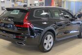 Volvo V60 II Cross Country 2.0 D4 (190 Hp) AWD Automatic 2018 - present