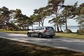 Volvo V60 II 2.0 T6 TwEn (341 Hp) AWD Automatic 2019 - present