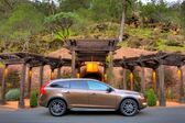 Volvo V60 I Cross Country 2.4 D5 (190 Hp) AWD Automatic 2015 - 2018