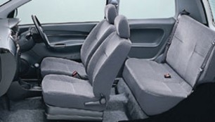 2000 Daihatsu Mira
