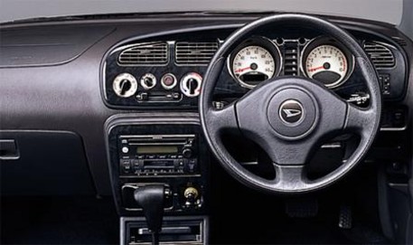 2000 Daihatsu Mira Gino