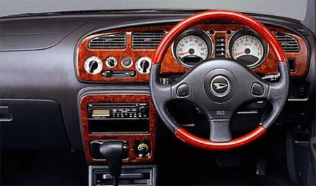 2002 Daihatsu Mira Gino 1000