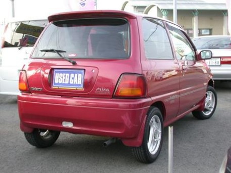 1995 Daihatsu Mira Moderno