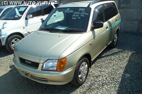 1999 Daihatsu Pyzar