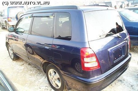 2000 Daihatsu Pyzar