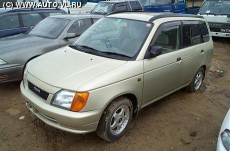 2000 Daihatsu Pyzar