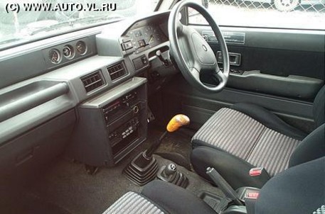 1995 Daihatsu Rocky