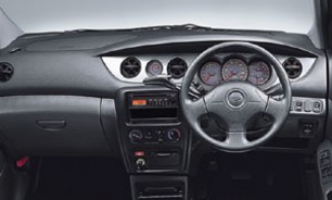 2001 Daihatsu YRV