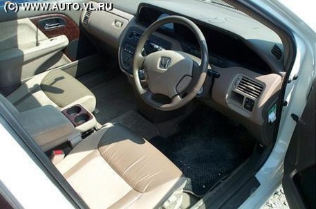 2001 Honda Avancier