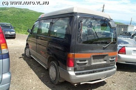 1999 Mazda Bongo Friendee