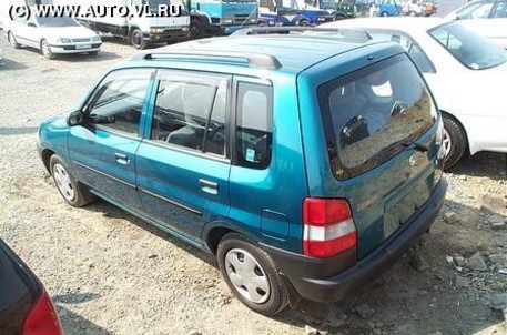 2001 Mazda Demio