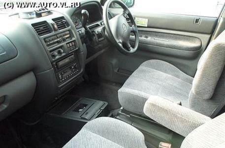 1997 Mazda MPV