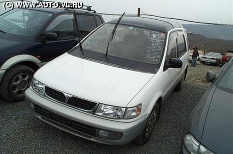 1996 Mitsubishi Chariot