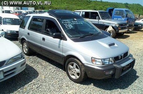 1991 Mitsubishi Chariot