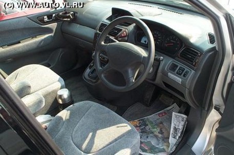 1999 Mitsubishi Chariot Grandis