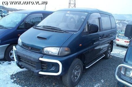 2002 Mitsubishi Delica