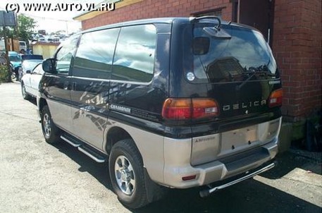 2002 Mitsubishi Delica