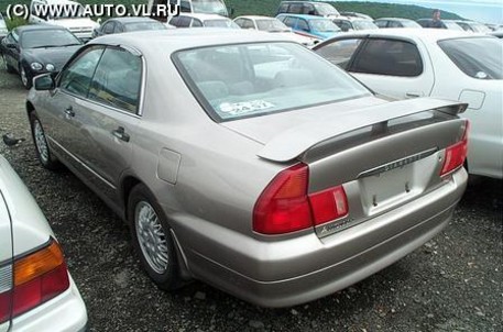2002 Mitsubishi Diamante