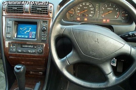 2000 Mitsubishi Galant