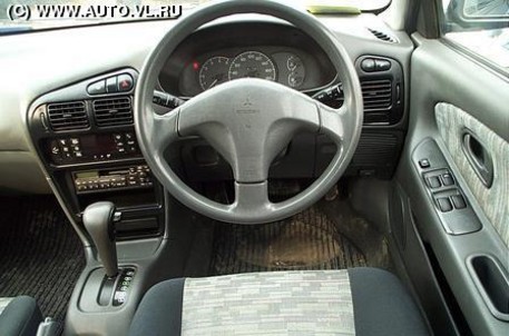 2000 Mitsubishi Libero