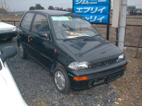 1990 Mitsubishi Minica
