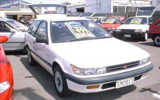 1990 Mitsubishi Mirage