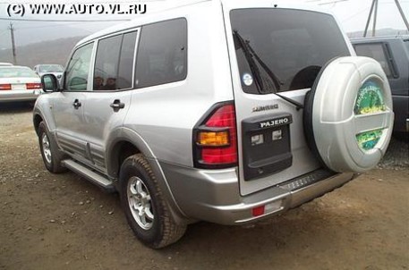 2002 Mitsubishi Pajero