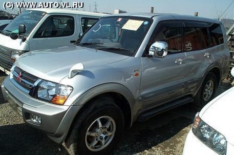 2001 Mitsubishi Pajero