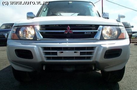 2002 Mitsubishi Pajero