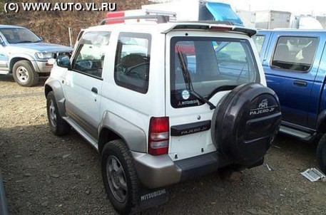 1997 Mitsubishi Pajero Junior