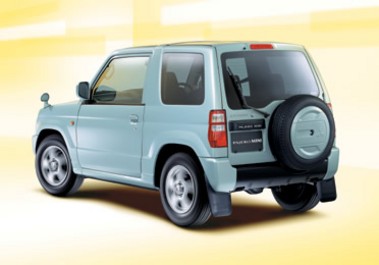 2002 Mitsubishi Pajero Mini