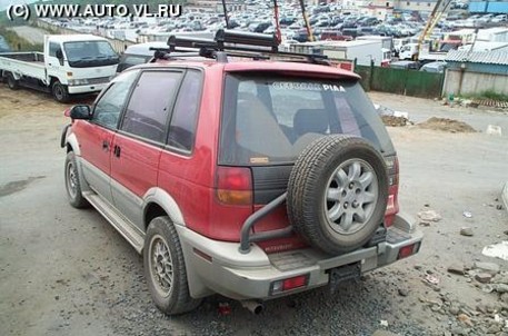 1995 Mitsubishi RVR