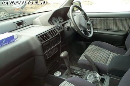 1991 Mitsubishi RVR