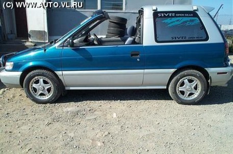 1994 Mitsubishi RVR