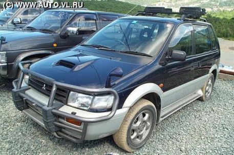 1995 Mitsubishi RVR